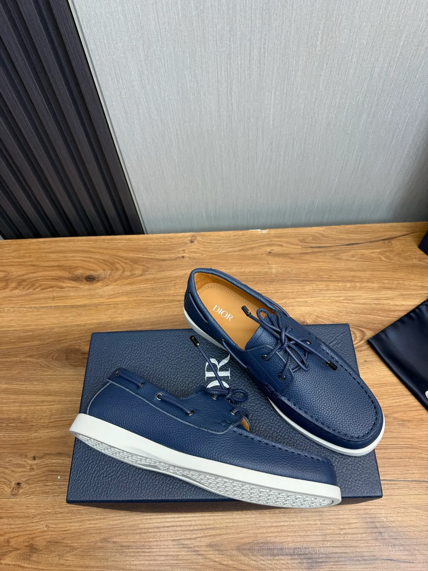 Men's shoes 💰560💰 [Dior] Men's official website na hot sale 🔥Imported cowhide + cowhide lining. Original rubber wear-resistant outsole. High quality shipment ⬆️Code number 38-44, (45 customized)